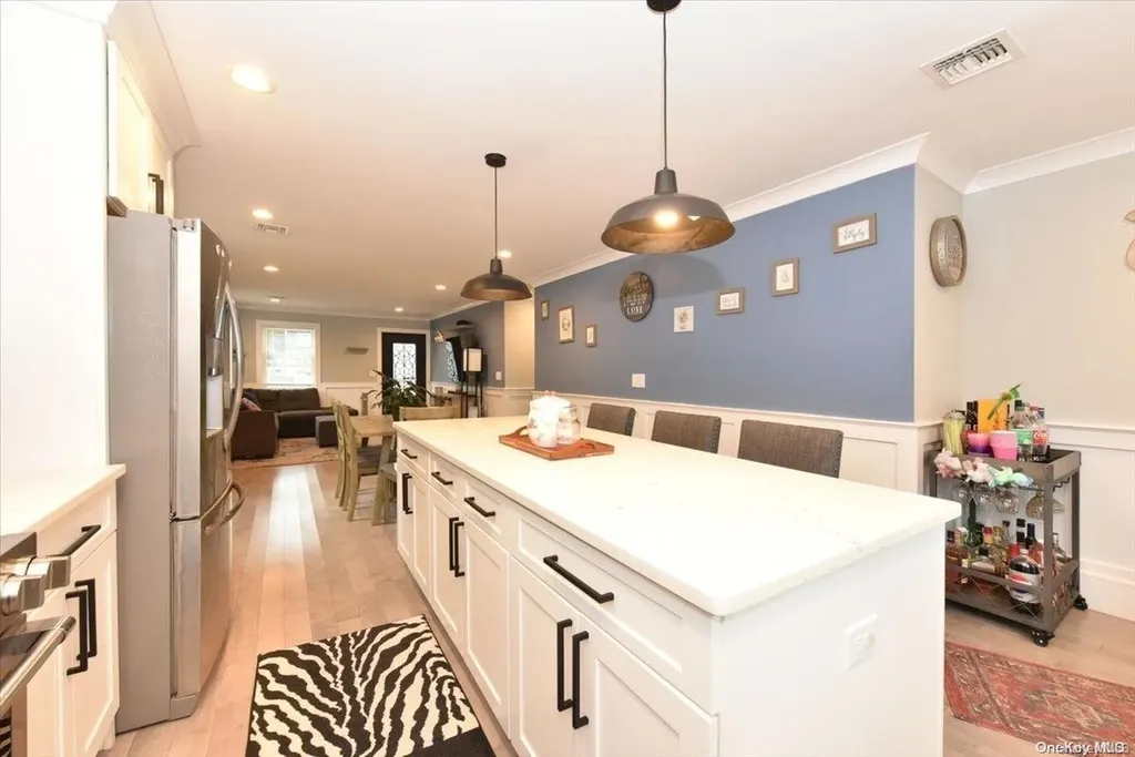 278 17th Street West Babylon NY 11704