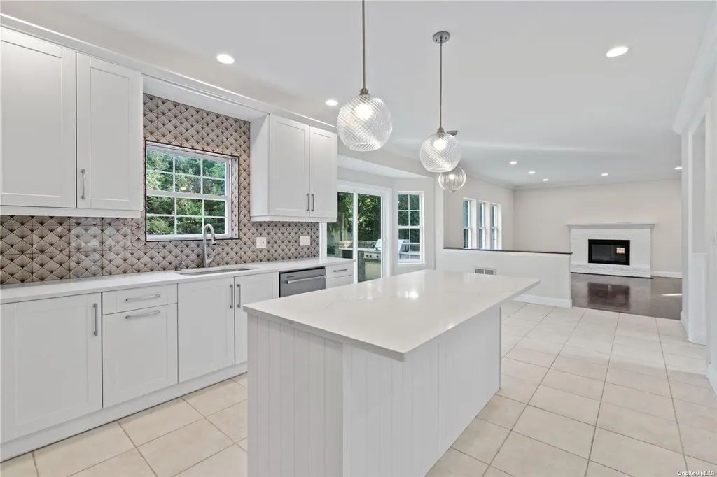 12 Weeping Cherry Lane Commack NY 11725