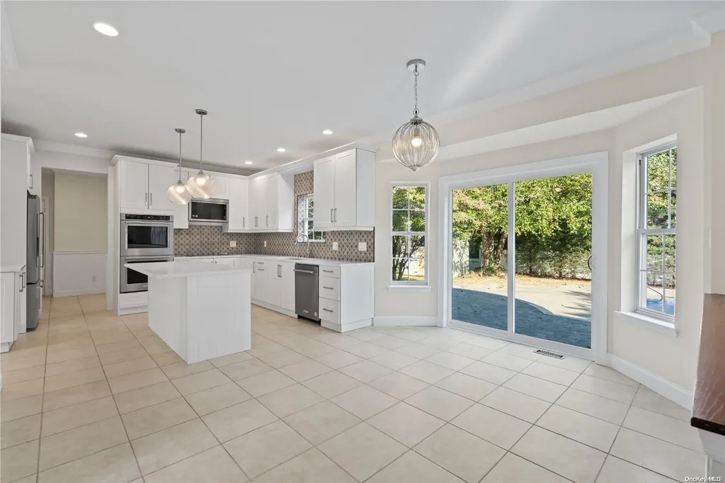 12 Weeping Cherry Lane Commack NY 11725