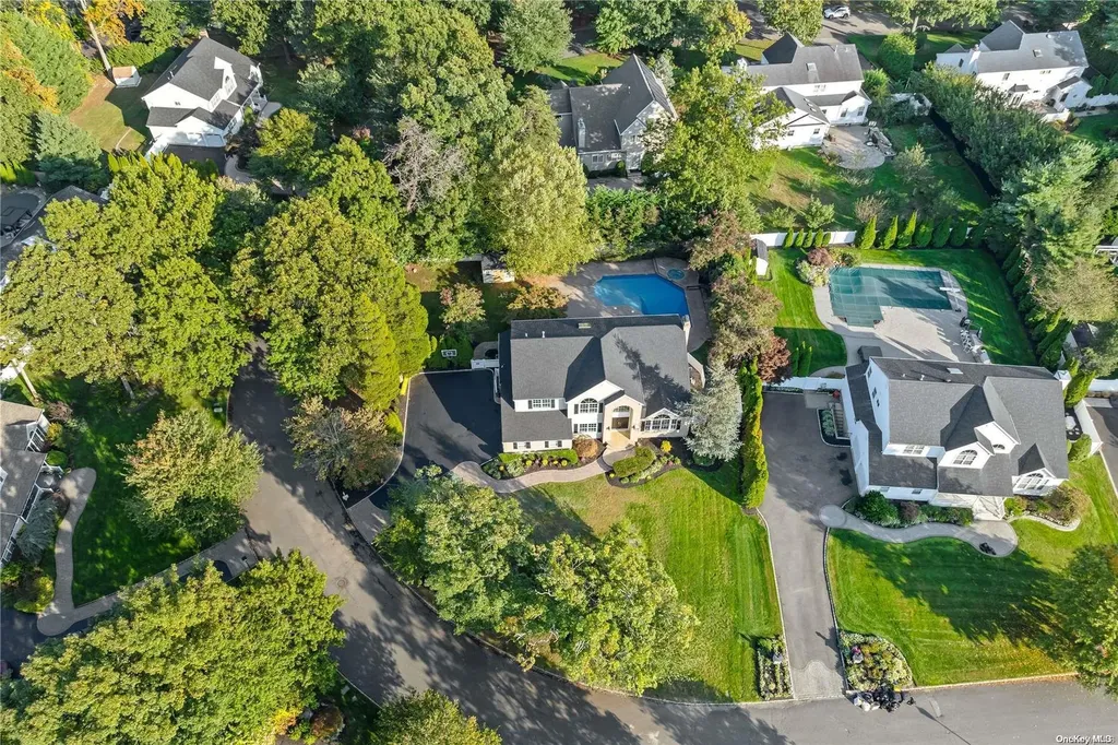12 Weeping Cherry Lane Commack NY 11725