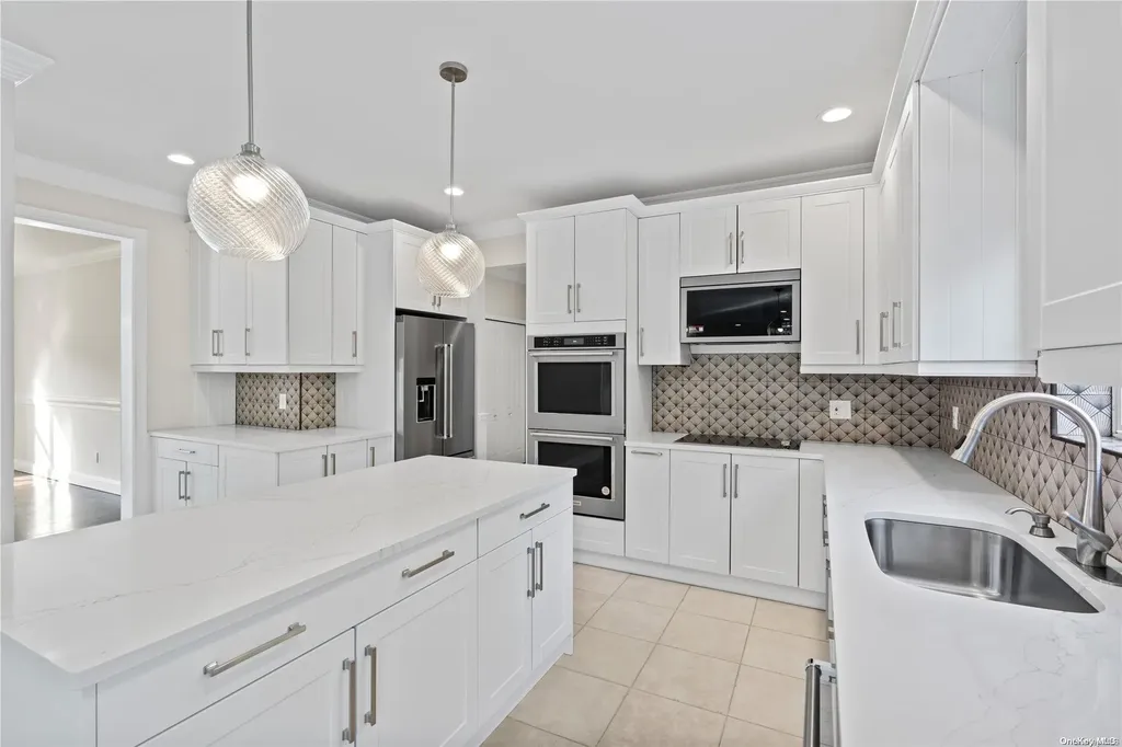 12 Weeping Cherry Lane Commack NY 11725