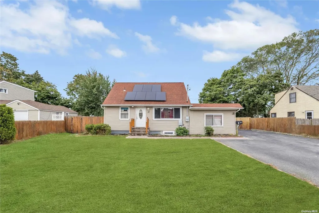 28 E Locust Street Central Islip NY 11722