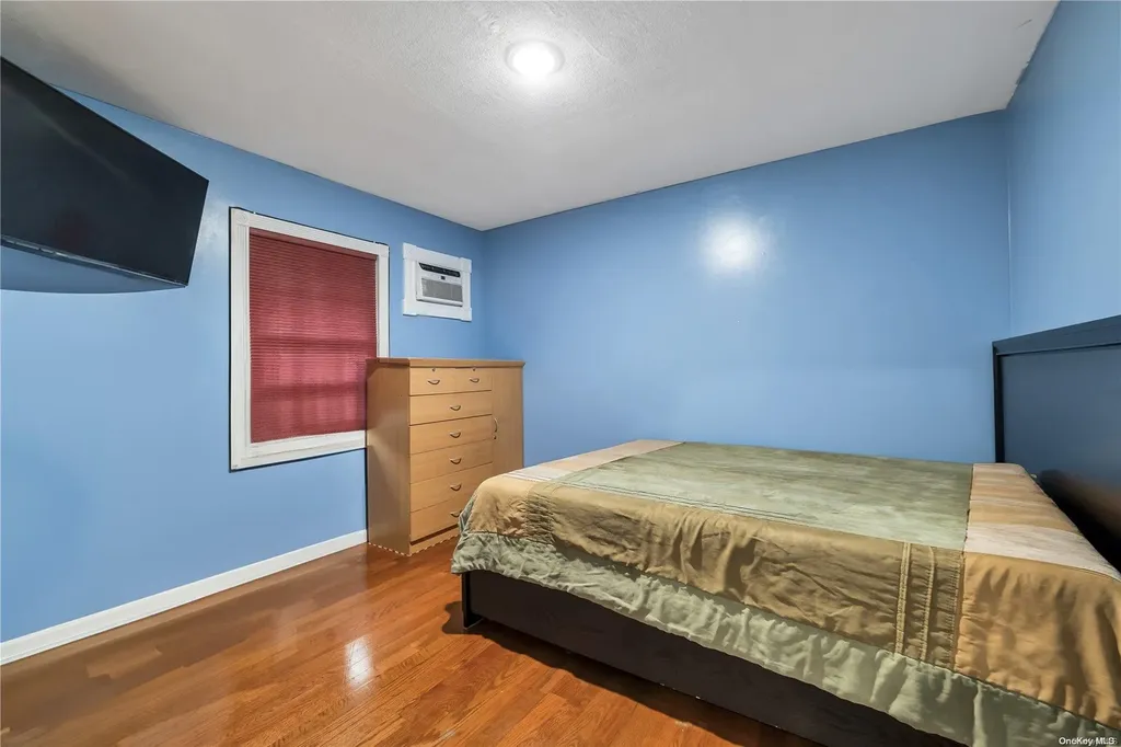 28 E Locust Street Central Islip NY 11722