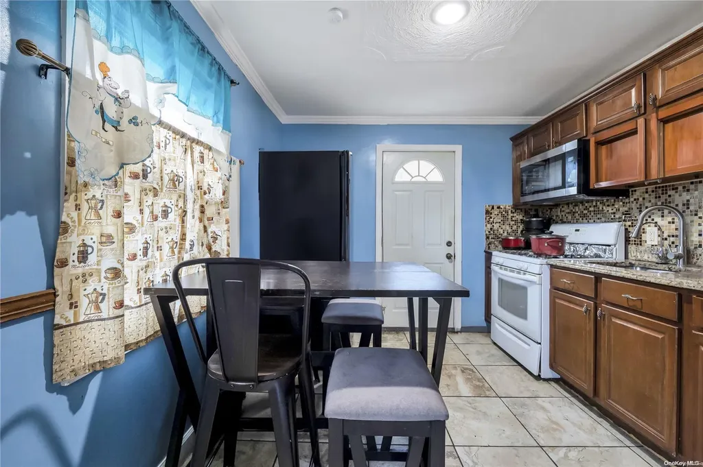 28 E Locust Street Central Islip NY 11722