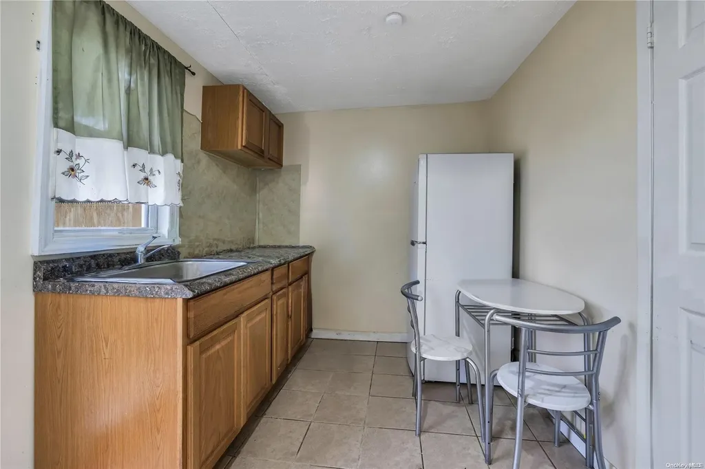 28 E Locust Street Central Islip NY 11722