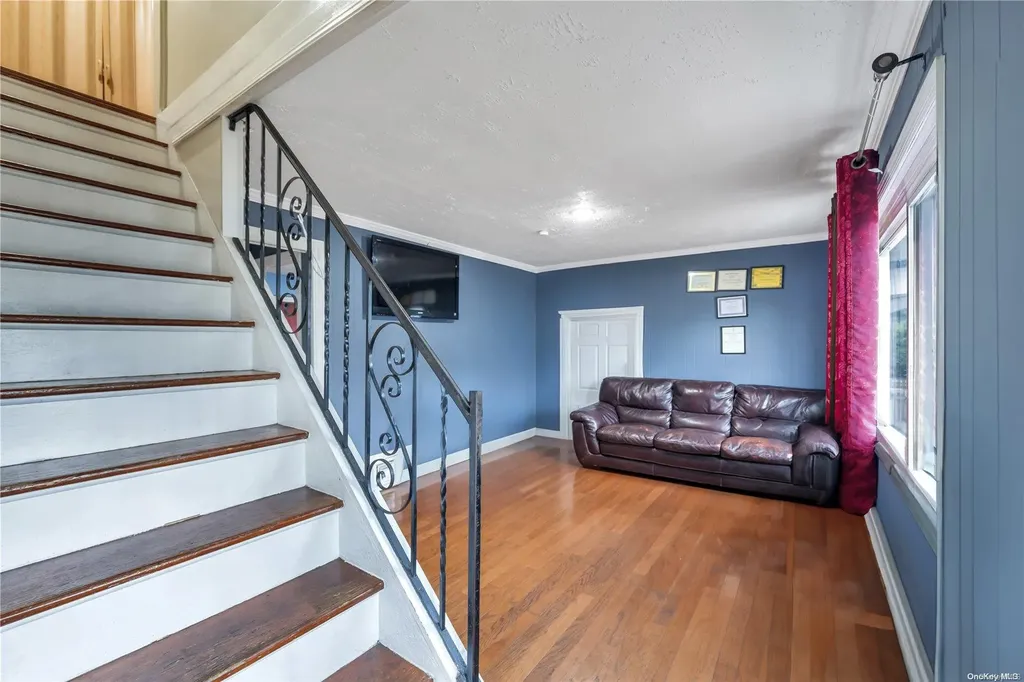 28 E Locust Street Central Islip NY 11722