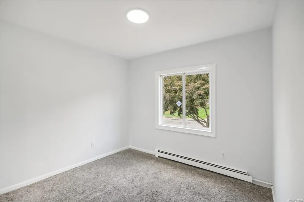 19 Griffin Drive Mount Sinai NY 11766