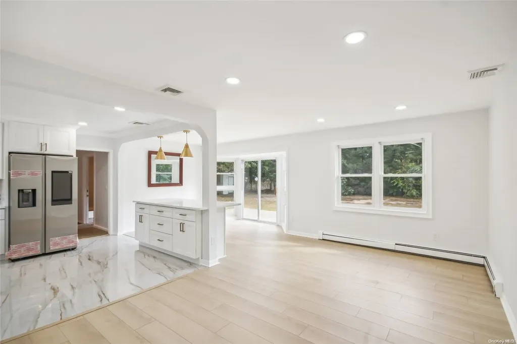 19 Griffin Drive Mount Sinai NY 11766