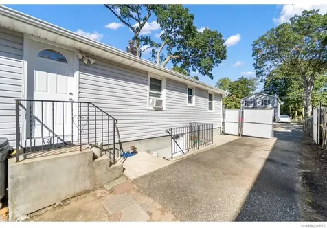 57 Smith Street Amityville NY 11701