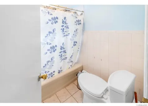 57 Smith Street Amityville NY 11701