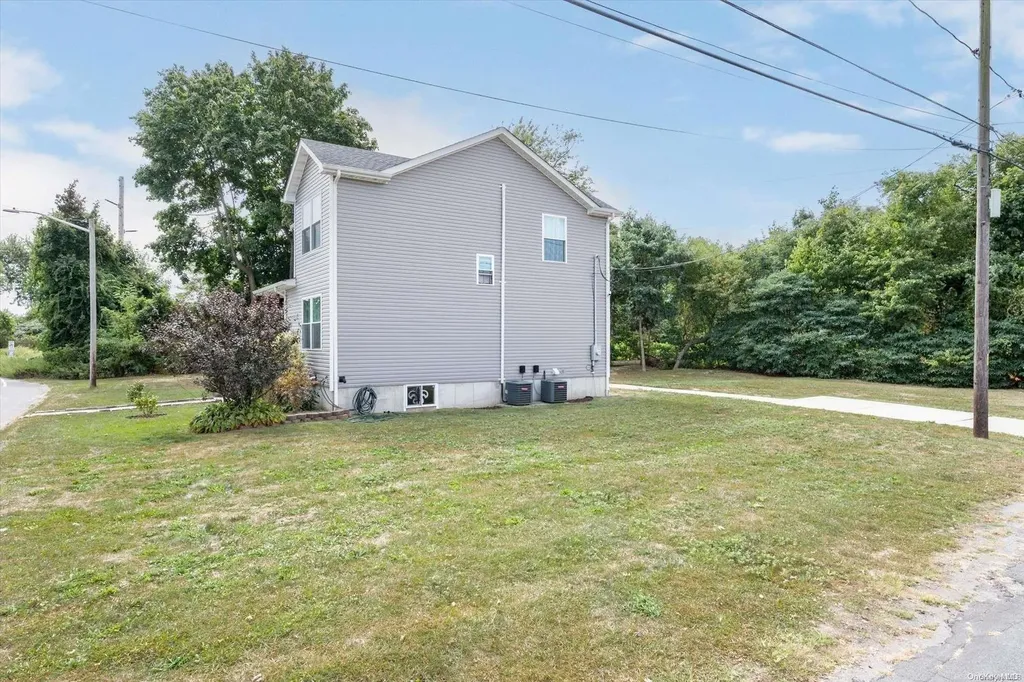 201 2nd Avenue Lindenhurst NY 11757