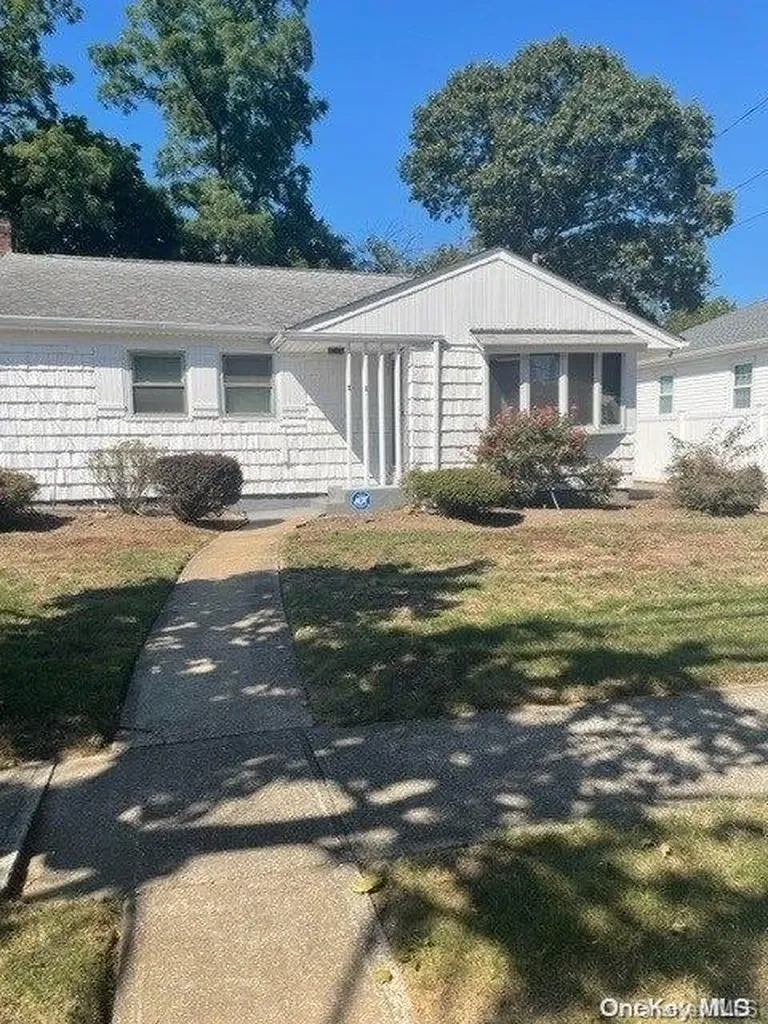 65 Gormley Avenue Roosevelt NY 11575