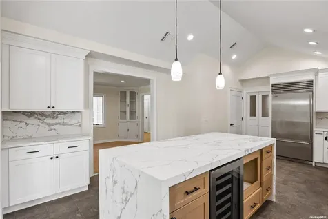 479 Woodbury Road Cold Spring Harbor NY 11724