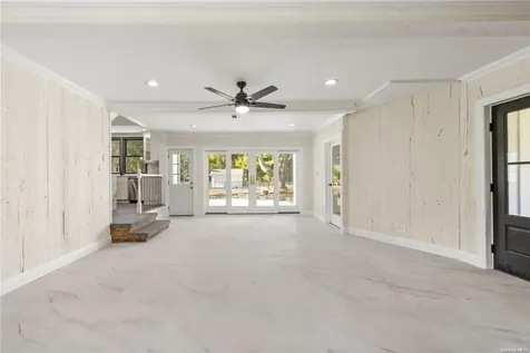 479 Woodbury Road Cold Spring Harbor NY 11724