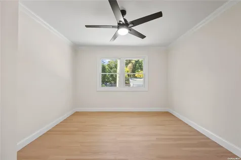 479 Woodbury Road Cold Spring Harbor NY 11724