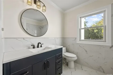 479 Woodbury Road Cold Spring Harbor NY 11724