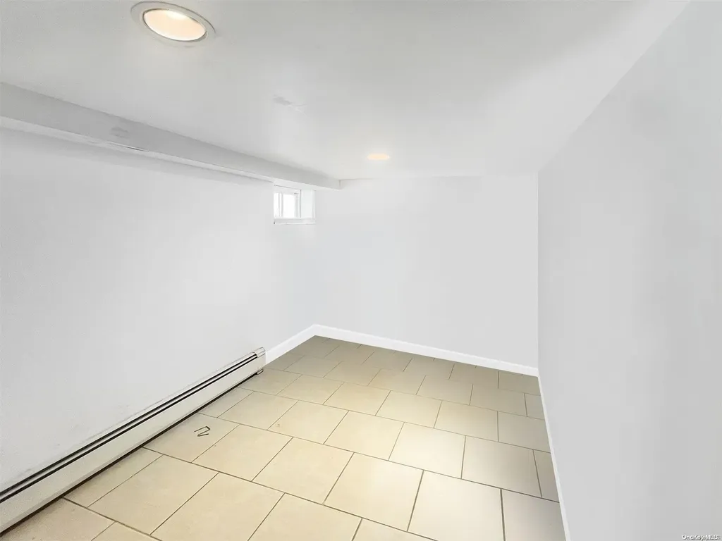 3321 Murdock Avenue Oceanside NY 11572