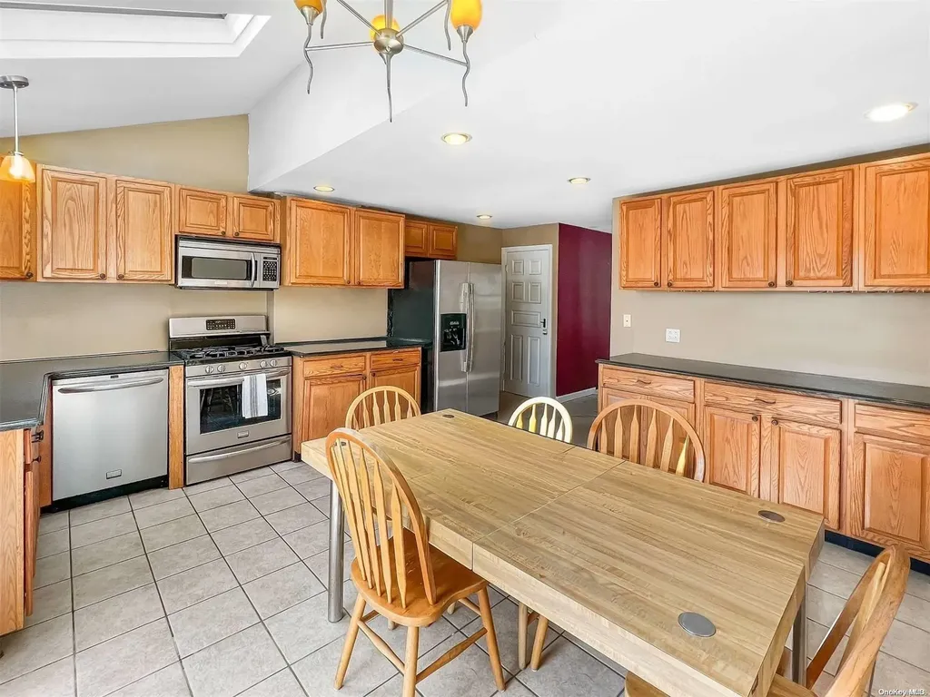 3321 Murdock Avenue Oceanside NY 11572