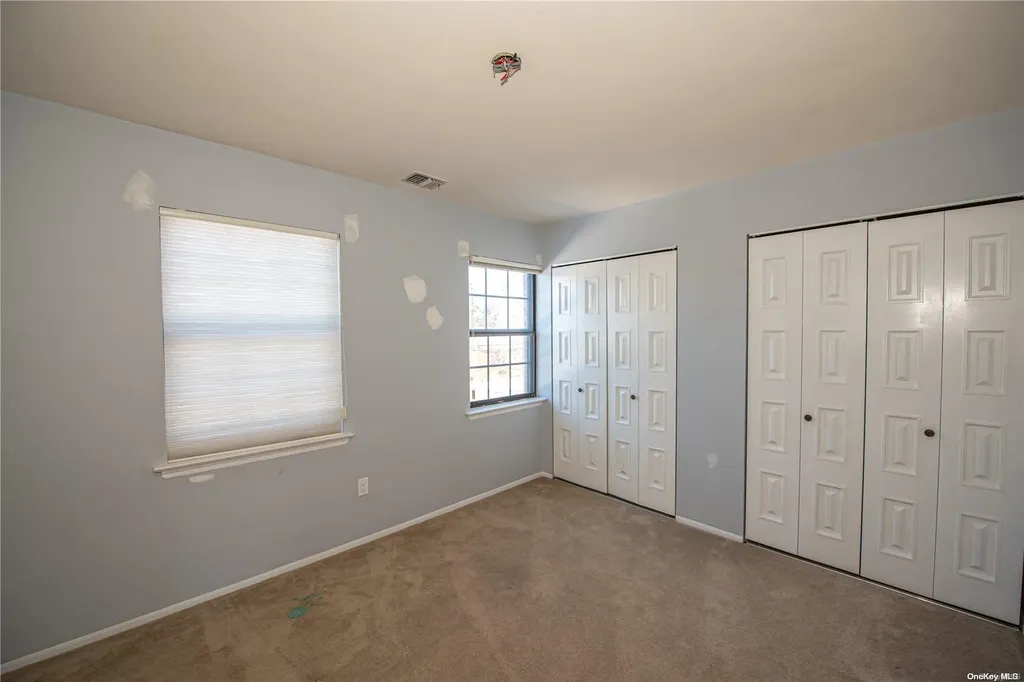 253 Helm Lane Bay Shore NY 11706