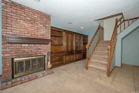 253 Helm Lane Bay Shore NY 11706