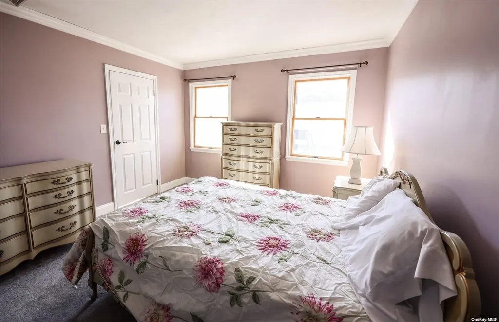 116 Glenmere Way Holbrook NY 11741