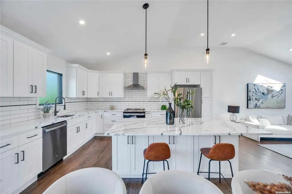2788 Judith Drive Bellmore NY 11710