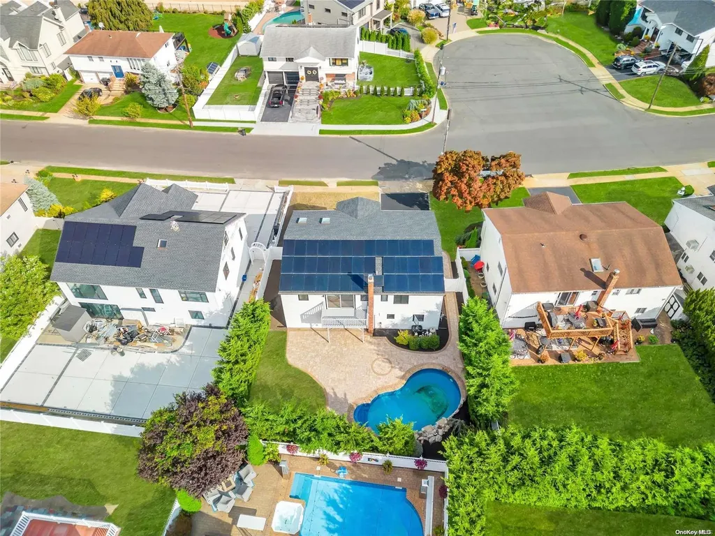 2788 Judith Drive Bellmore NY 11710