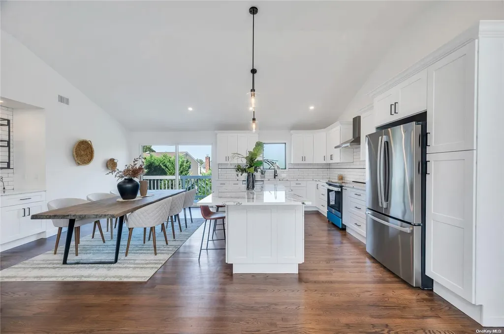 2788 Judith Drive Bellmore NY 11710