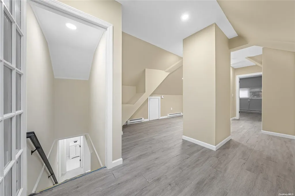 55 Mist Lane Westbury NY 11590