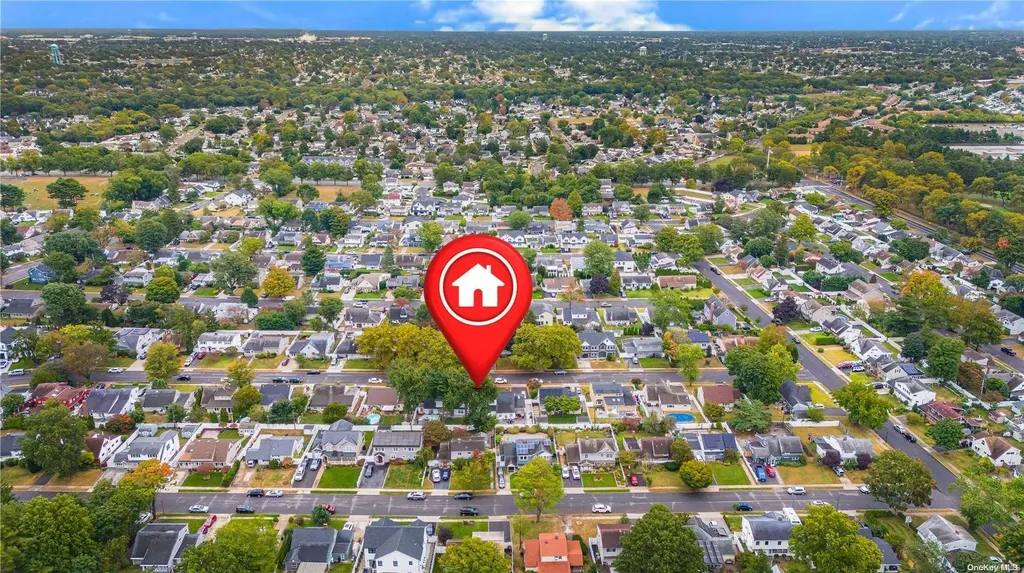 55 Mist Lane Westbury NY 11590