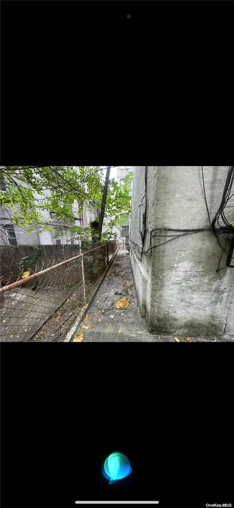 689 Lincoln Brooklyn NY 11216