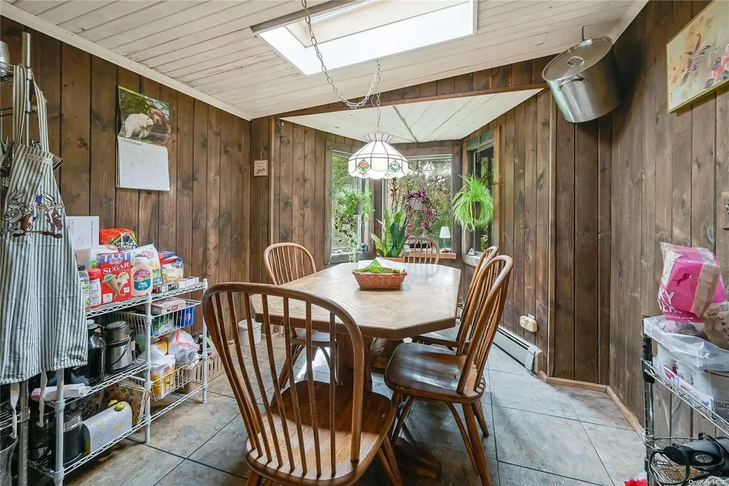 9 Moon Road Rocky Point NY 11778