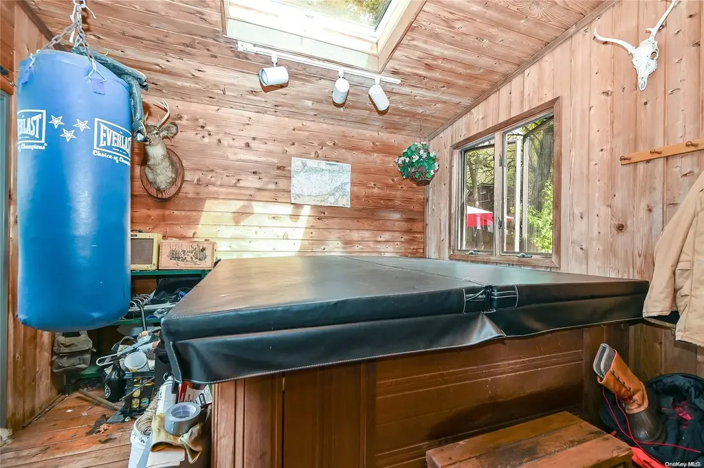 9 Moon Road Rocky Point NY 11778
