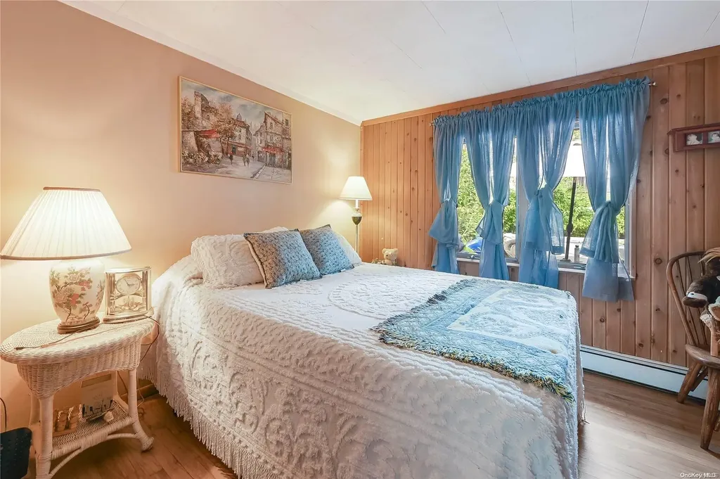 9 Moon Road Rocky Point NY 11778