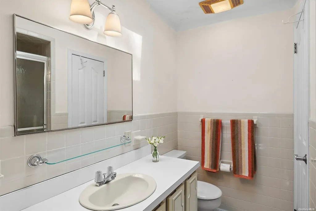 7 Harvest Lane East Hampton NY 11937