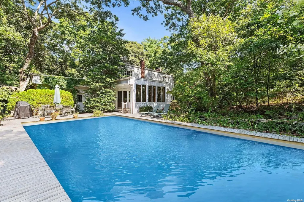 7 Harvest Lane East Hampton NY 11937