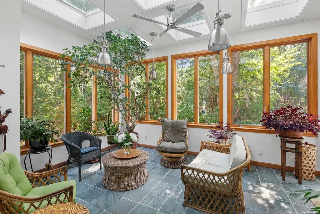 7 Harvest Lane East Hampton NY 11937