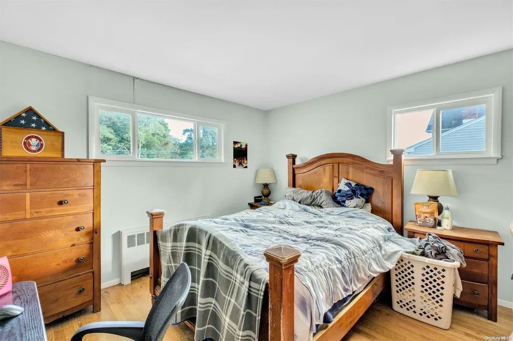 586 Pat Drive West Islip NY 11795