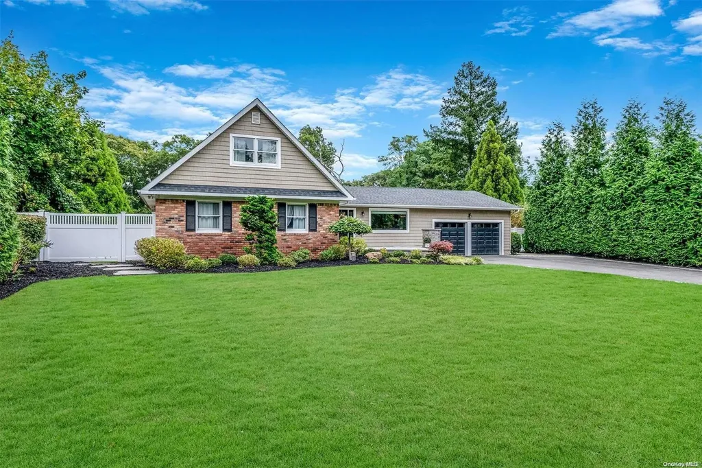 99 River Heights Drive Smithtown NY 11787
