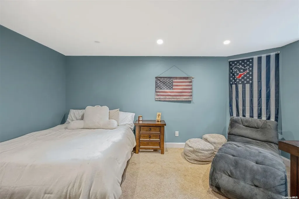 99 River Heights Drive Smithtown NY 11787