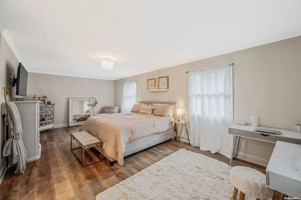 99 River Heights Drive Smithtown NY 11787