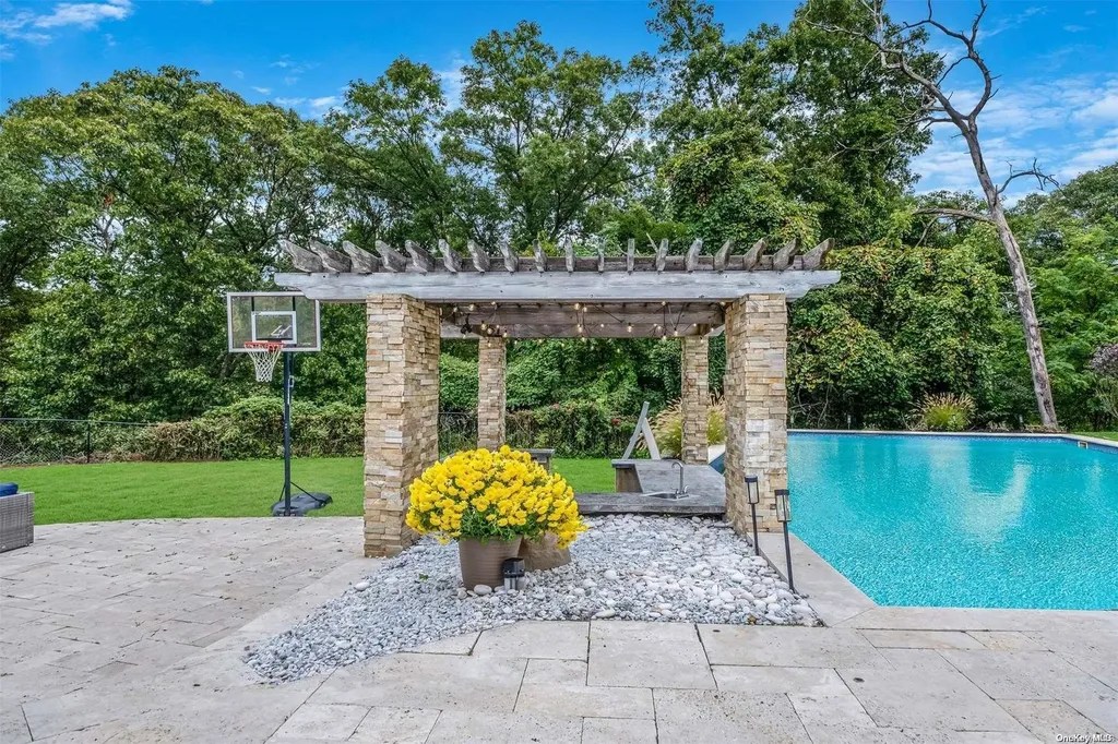 99 River Heights Drive Smithtown NY 11787