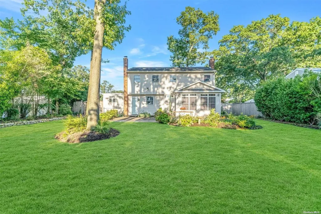 208 Irish Lane Islip Terrace NY 11752