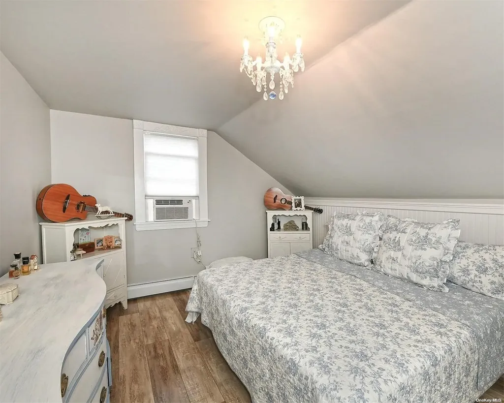 30 Harrison Place Farmingdale NY 11735