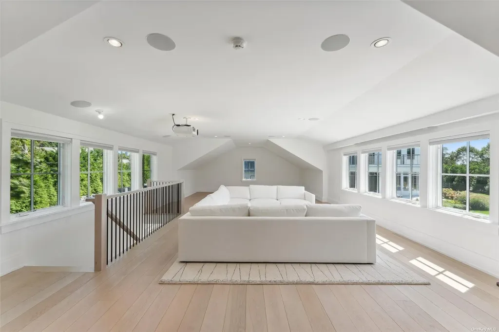 53A Tanners Neck Lane Westhampton NY 11977