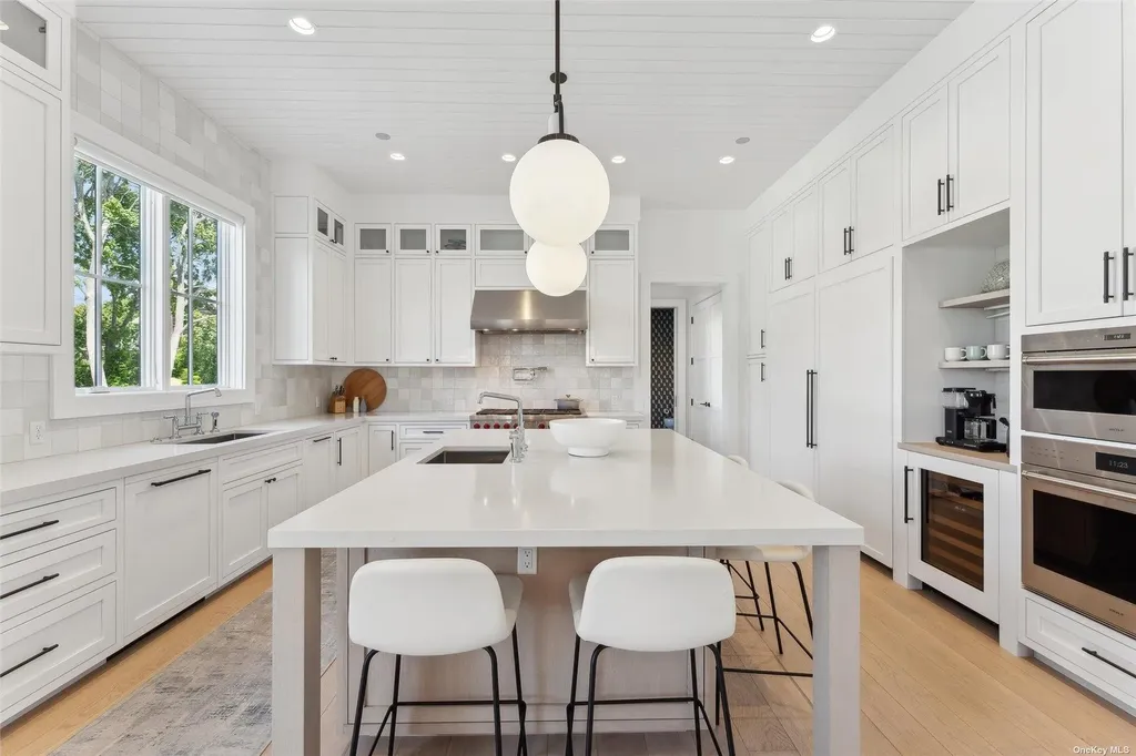 53A Tanners Neck Lane Westhampton NY 11977