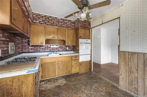 69 Ronald Drive Amityville NY 11701