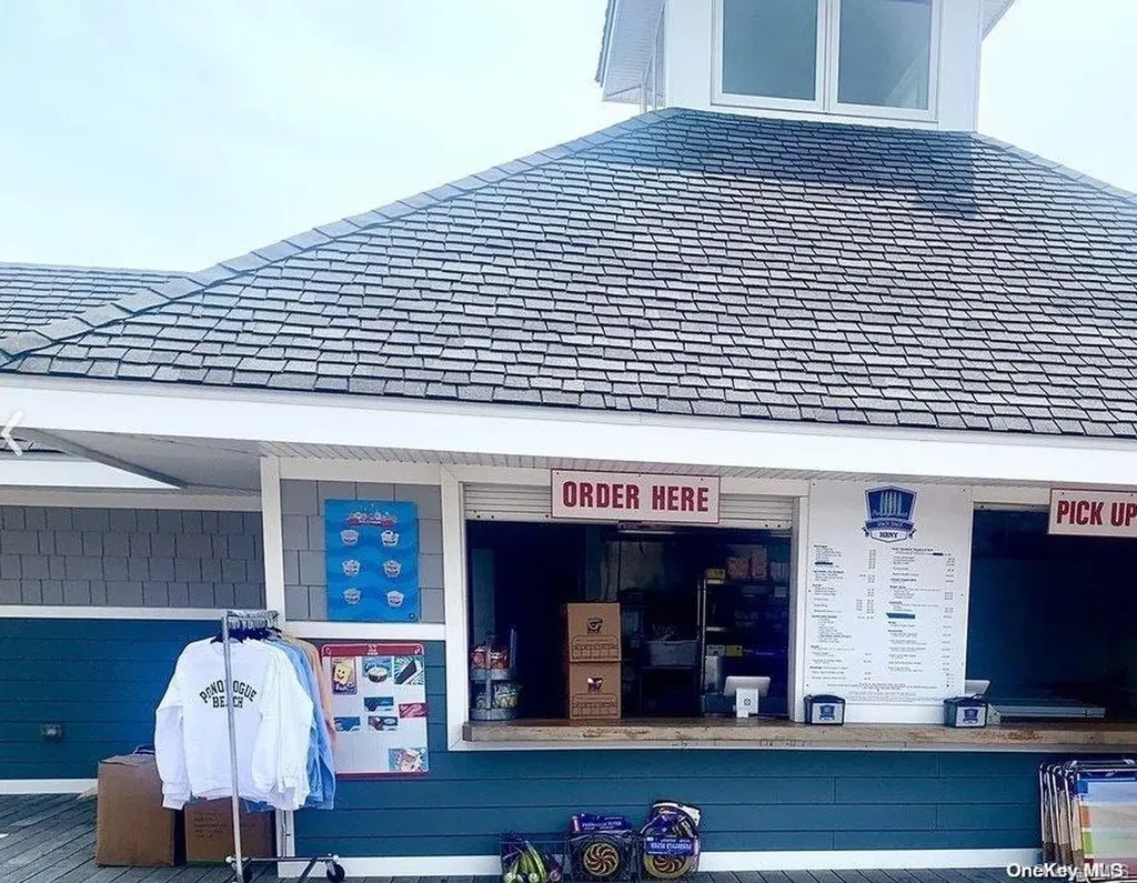 7 Maple Street Hampton Bays NY 11946