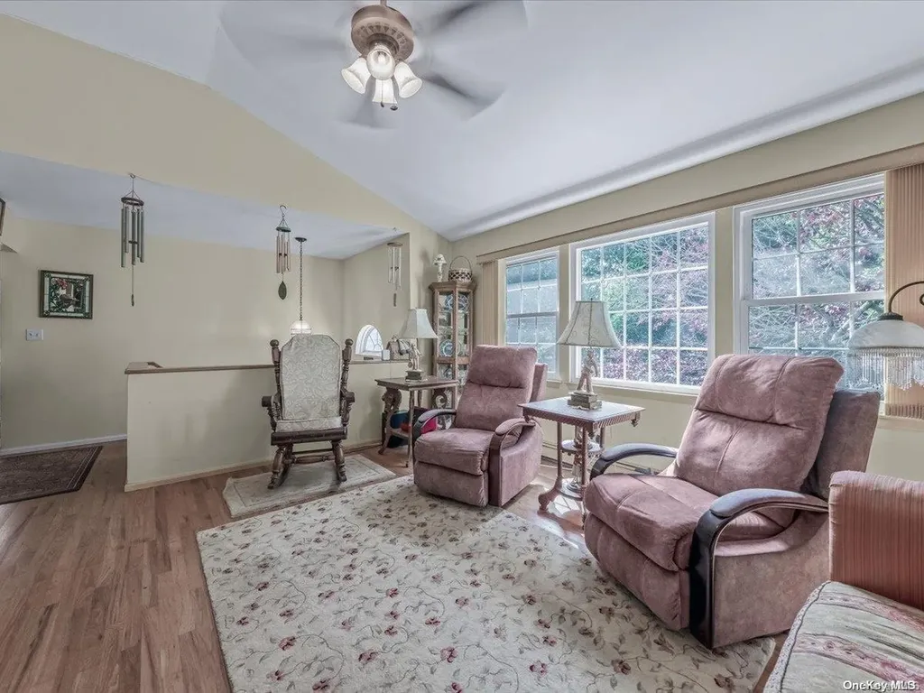 7 Maple Street Hampton Bays NY 11946