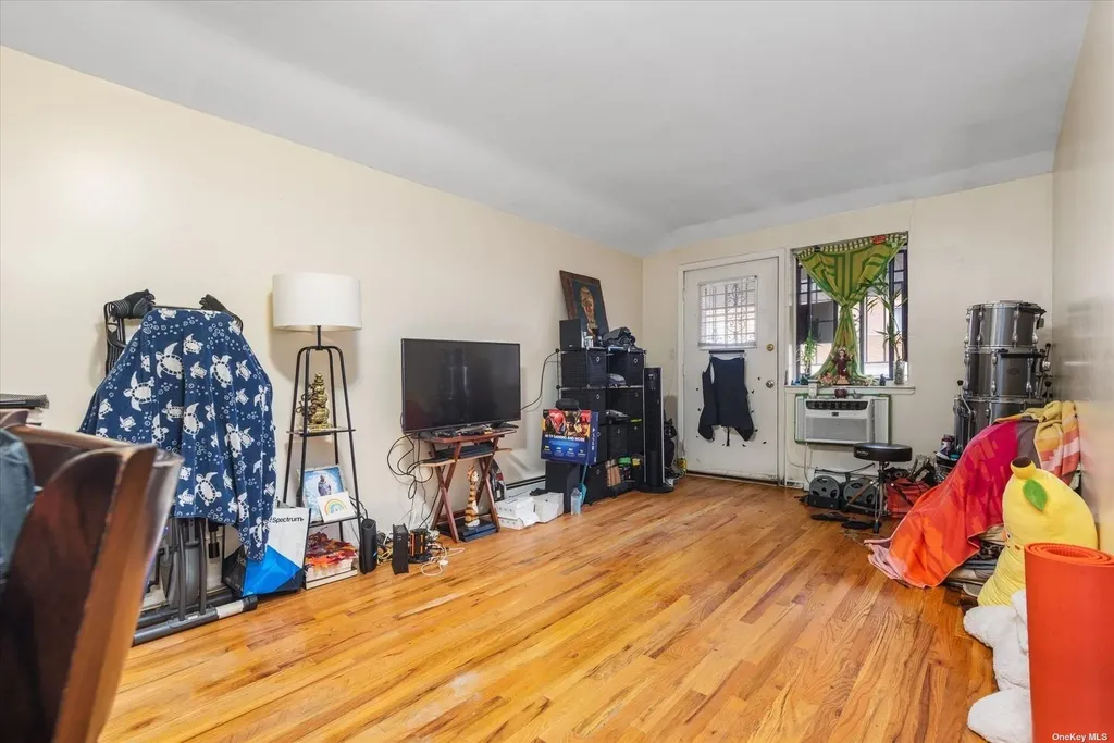 86-18 57th Road Elmhurst NY 11373